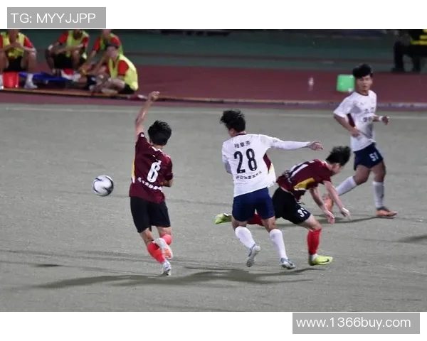 足球比赛中参与踢球的人员数量及其对比赛的影响分析 足球比赛中参与踢球的人员数量及其对比赛的影响分析